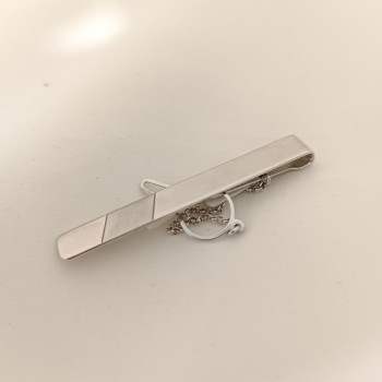 silberne Krawattennadel