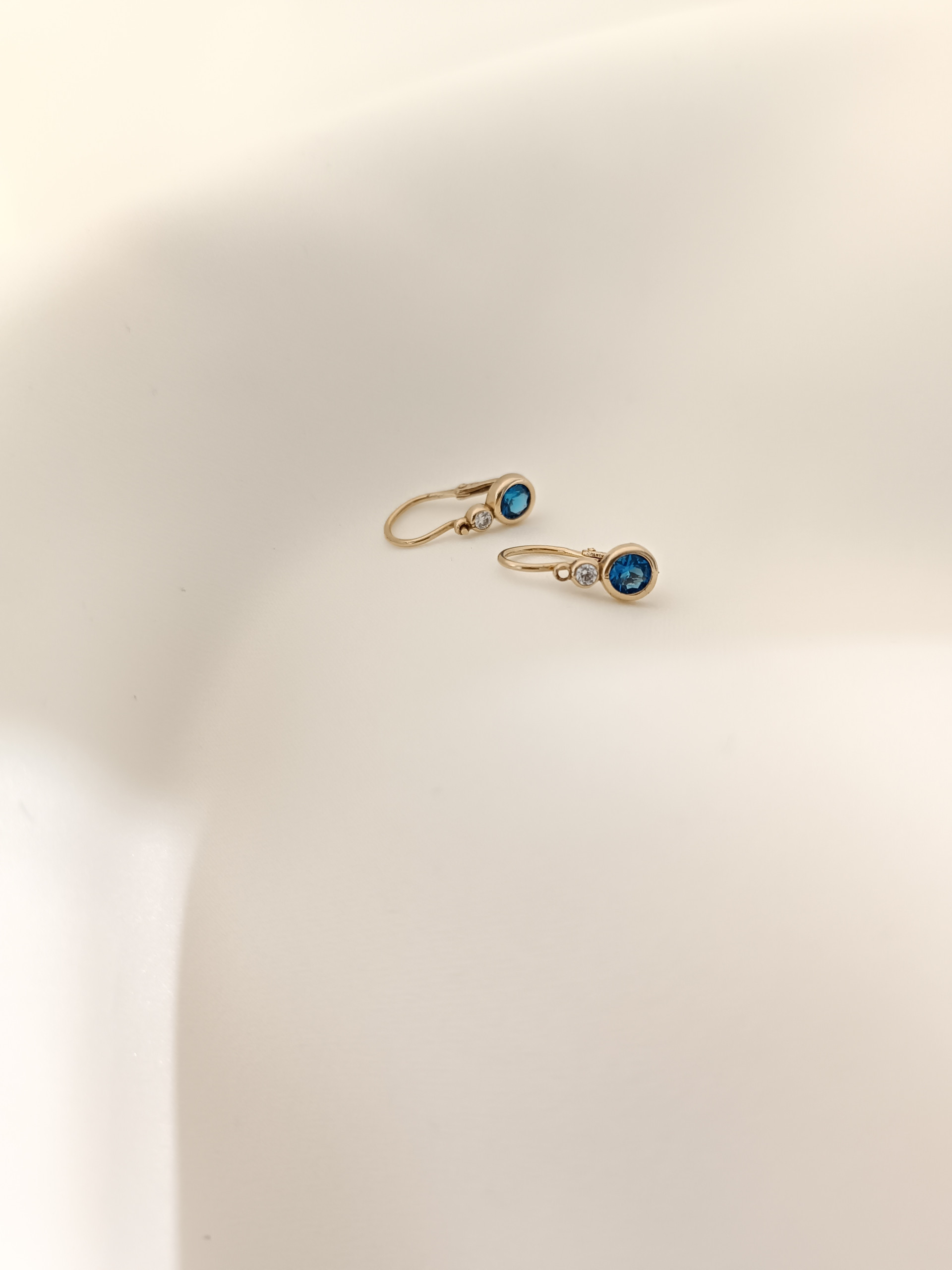 1728024969330 zlato naušnice